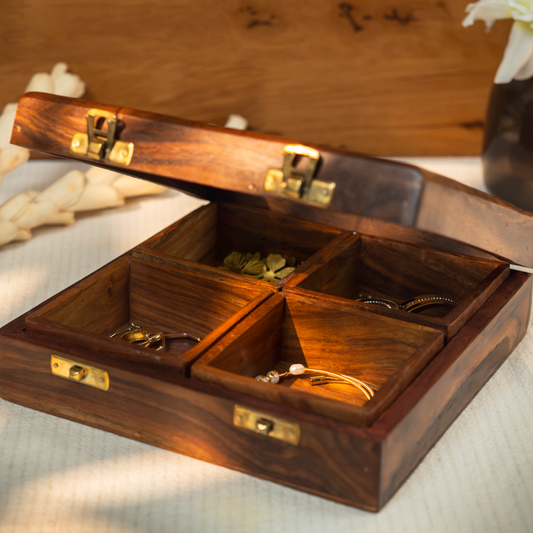 HEIRLOOM BOX